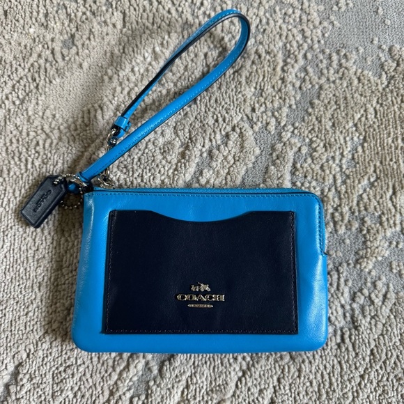 Coach wristlet blue navy color block zip around leather F65758 strap card holder - Picture 1 of 12